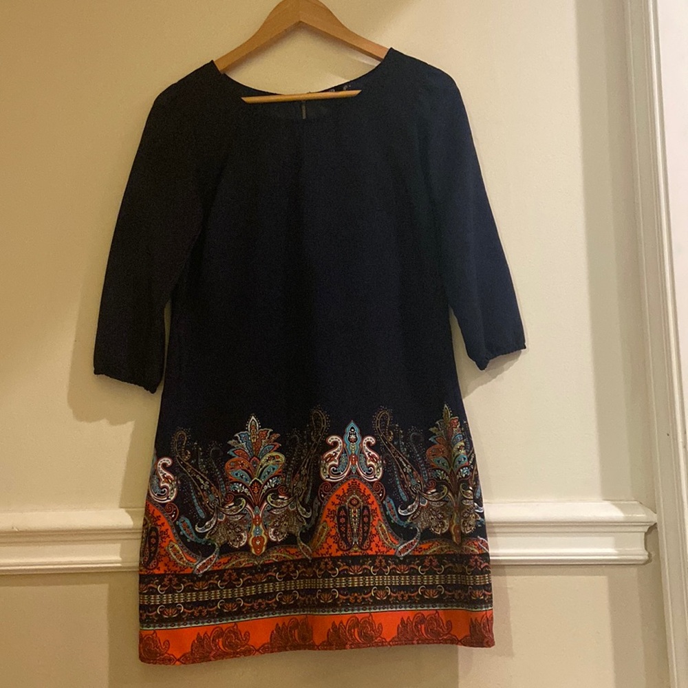 Size small dress with elegant pattern